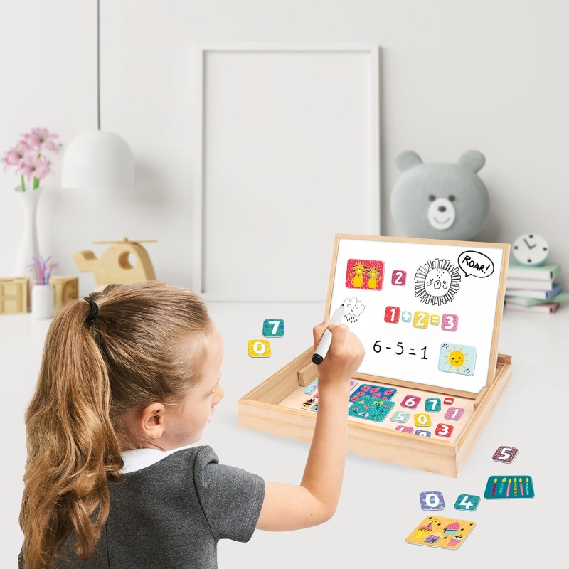 HappiHobbi Magnet Ξύλινος Μαγνητικός Επιτραπέζιος Πίνακας 2 Όψεων Με 35 Εκπαιδευτικούς Μαγνήτες Για