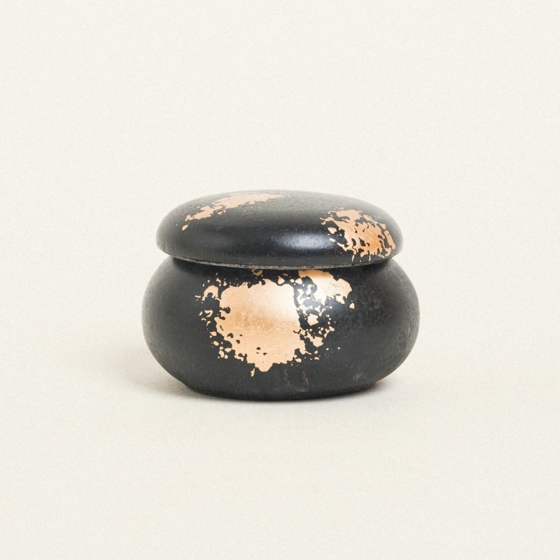 Beauty Home ΚΕΡΑΜΙΚΗ ΜΠΙΖΟΥΤΙΕΡΑ ΜΑΚΑΡΟΝ ΜΕ ΧΡΥΣΗ ΛΕΠΤΟΜΕΡΕΙΑ 6,5 x 5 cm ΜΑΥΡΟ / ΧΡΥΣΟ