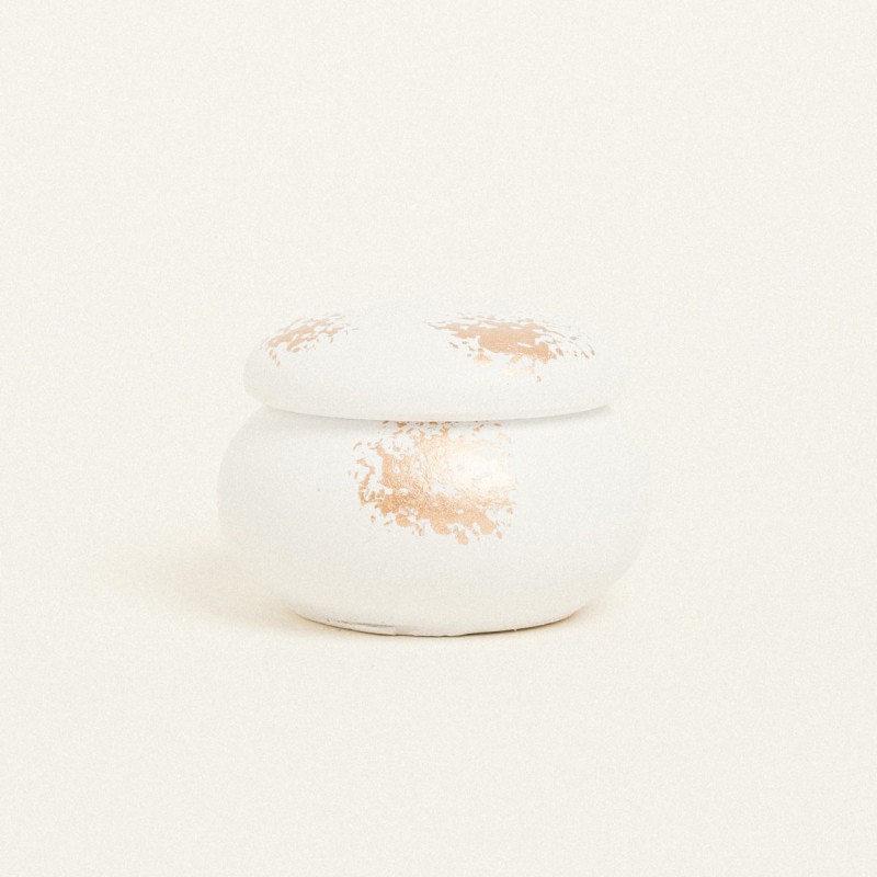 Beauty Home ΚΕΡΑΜΙΚΗ ΜΠΙΖΟΥΤΙΕΡΑ ΜΑΚΑΡΟΝ ΜΕ ΧΡΥΣΗ ΛΕΠΤΟΜΕΡΕΙΑ 6,5 x 5 cm ΛΕΥΚΟ / ΧΡΥΣΟ