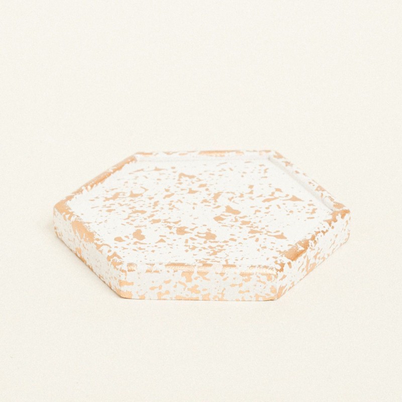 Beauty Home ΚΕΡΑΜΙΚΟ ΠΟΛΥΓΩΝΟ ΣΟΥΒΕΡ ΜΕ ΧΡΥΣΕΣ ΛΕΠΤΟΜΕΡΕΙΕΣ 9 x 10 X 1,2 cm ΛΕΥΚΟ / ΧΡΥΣΟ