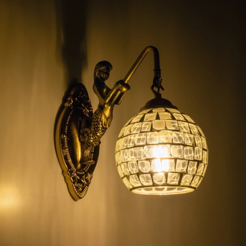 GloboStar® MERMAID 01317 Vintage Επιτοίχιο Φωτιστικό Απλίκα Μονόφωτο 1 x E27 IP20 Λευκό Γυαλί με Λευκό & Χρυσό Μέταλλο - Μ12.5 x Π28 x Υ27cm