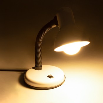 GLOBOSTAR® STUDENT 01531 Μοντέρνο Επιτραπέζιο Φωτιστικό Πορτατίφ με Ντουί 1 x E27 AC 220-240V IP20 - Λευκό & Μαύρο - Μ12 x Π12 x Υ32cm