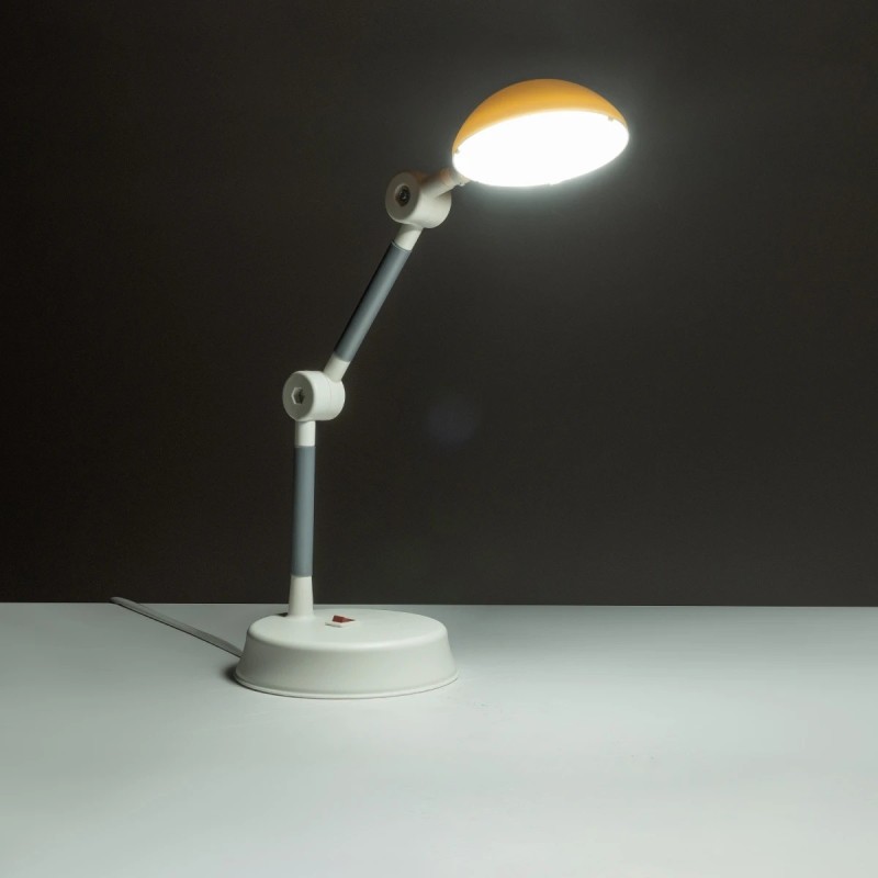 GloboStar® 202-0062 Μοντέρνο Επιτραπέζιο Φωτιστικό LED 6W 540lm 120° AC220-240V IP20 Ψυχρό Λευκό 6000K Λευκό Πλαστικό - Μ20 x Π14.5 xΥ33cm  - 2 Χρόνια Εγγύηση