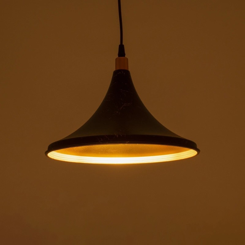 GloboStar® MARBLE 203-0099 Μοντέρνο Κρεμαστό Φωτιστικό Καμπάνα Μονόφωτο 1 x E27 IP20 Μαύρο & Χρυσό Πλαστικό - Μ30 x Π30 x Υ20cm