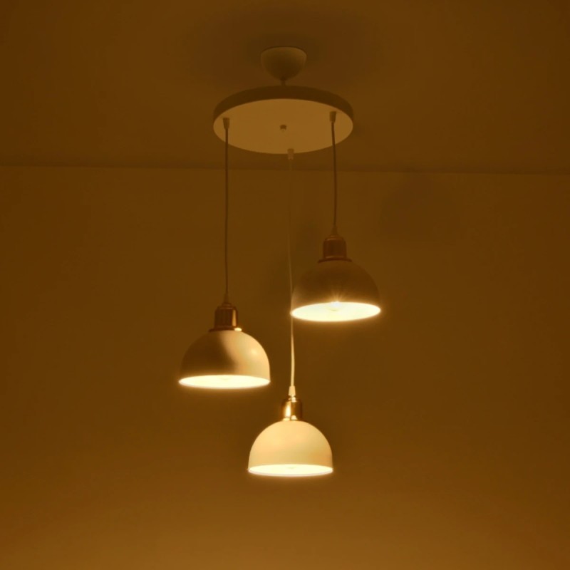 GloboStar® ΗUT 203-0148 Vintage Κρεμαστό Φωτιστικό Καμπάνα Τρίφωτο 3 x E27 IP20 Λευκό με Χρυσό Πλαστικό - Μ40 x Π40 x Υ76cm