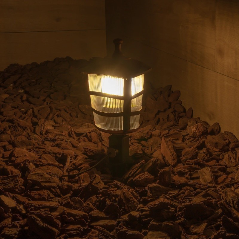 GloboStar® ZARDIN 203-0228 Vintage Καρφωτό Φωτιστικό Φαναράκι Μονόφωτο 1 x E27 IP44 Χάλκινο Πλαστικό Σώμα - Μ17 x Π17 x Υ45cm