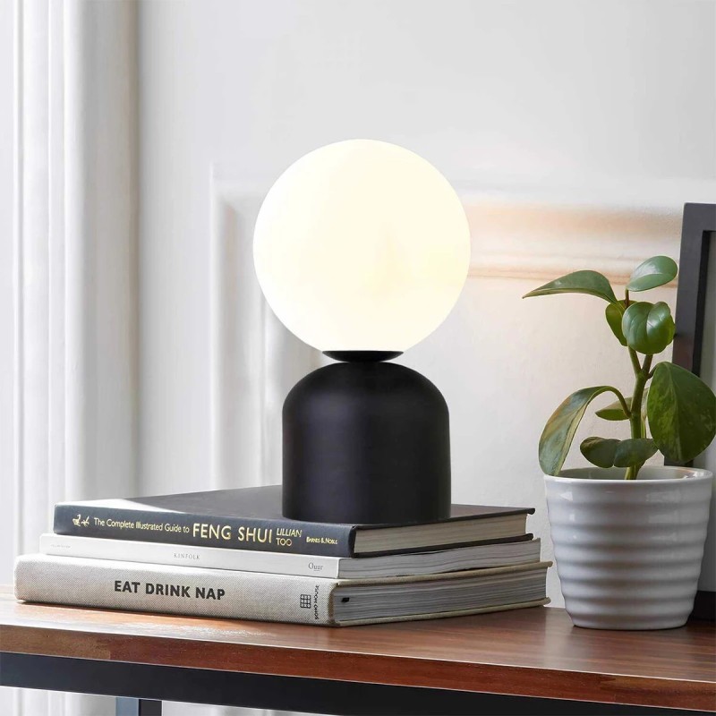 GloboStar® MAGIC 204-0132 Μοντέρνο Eπιτραπέζιο Φωτιστικό Μονόφωτο 1 x E27 IP20 Μαύρο Μέταλλο με Λευκό Γυαλί - Μ13 x Π13 x Υ28cm