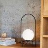 GloboStar® SPIDY 204-0139 Μοντέρνο Eπιτραπέζιο Φωτιστικό Μονόφωτο 1 x E27 IP20 Μαύρο Μέταλλο με Λευκό Γυαλί - Μ20 x Π20 x Υ37cm