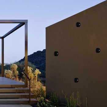 kelvo® ARKOS KLV-101-0107 Φωτιστικό Τοίχου / Απλίκα LED 8W 840lm 15° AC 220-240V Αδιάβροχο IP65 Θερμό Λευκό 2700K - CREE SMD Chip & TÜV SÜD Driver - Μαύρο Ματ - Μ13 x Π5.5 x Υ13cm - 5 Χρόνια Εγγύηση