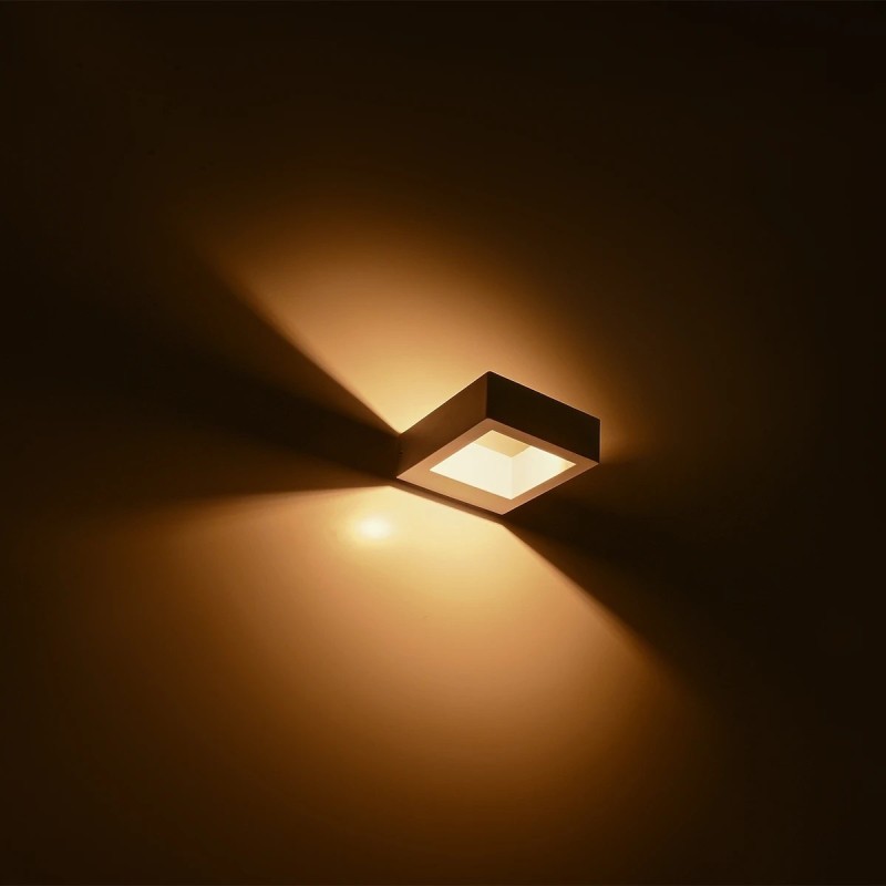 kelvo® AURA KLV-101-0118 Μοντέρνο Φωτιστικό Τοίχου - Απλίκα LED 7W 875lm 45° AC 220-240V Αδιάβροχο IP65 Θερμό Λευκό 2700K - Bridgelux COB Chip & TÜV SÜD Driver - Λευκό Ματ - Μ13 x Π15 x Υ4.5cm - 5 Χρόνια Εγγύηση