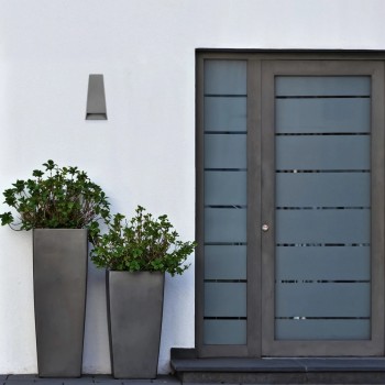 kelvo® FLUX KLV-101-0120 Φωτιστικό Τοίχου / Απλίκα LED 6W 750lm 30° AC 220-240V Αδιάβροχο IP65 Θερμό Λευκό 2700K - Bridgelux COB Chip & TÜV SÜD Driver - Γκρι Ανθρακί Ματ - Μ5 x Π8.5 x Υ17cm - 5 Χρόνια Εγγύηση