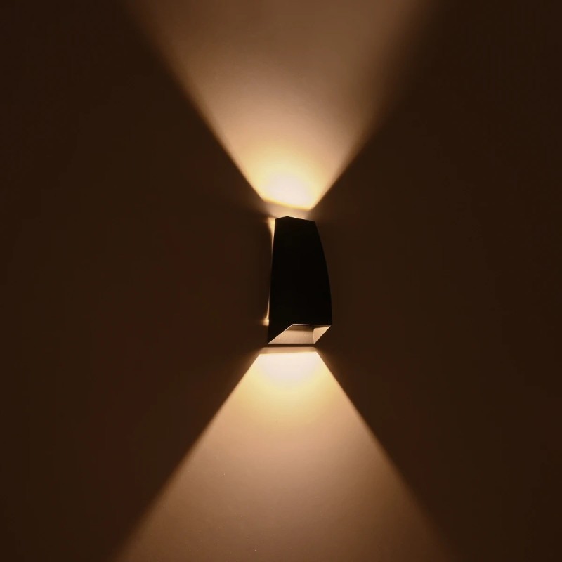 kelvo® FLUX KLV-101-0119 Μοντέρνο Φωτιστικό Τοίχου - Απλίκα LED 6W 750lm 30° AC 220-240V Αδιάβροχο IP65 Θερμό Λευκό 2700K - Bridgelux COB Chip & TÜV SÜD Driver - Μαύρο Ματ - Μ5 x Π8.5 x Υ17cm - 5 Χρόνια Εγγύηση