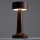GloboStar® BELLA 76507 Μοντέρνο Επιτραπέζιο Φωτιστικό Πορτατίφ LED 1.5W 105lm 120° DC 5V Επαναφορτιζόμενο με Μπαταρία Li-ion 1800mAh - Διακόπτη Αφής με 3 Εντάσεις Φωτισμού Θερμό Λευκό 2700K Dimmable - Φ9 x 21cm - Σκούρο Καφέ