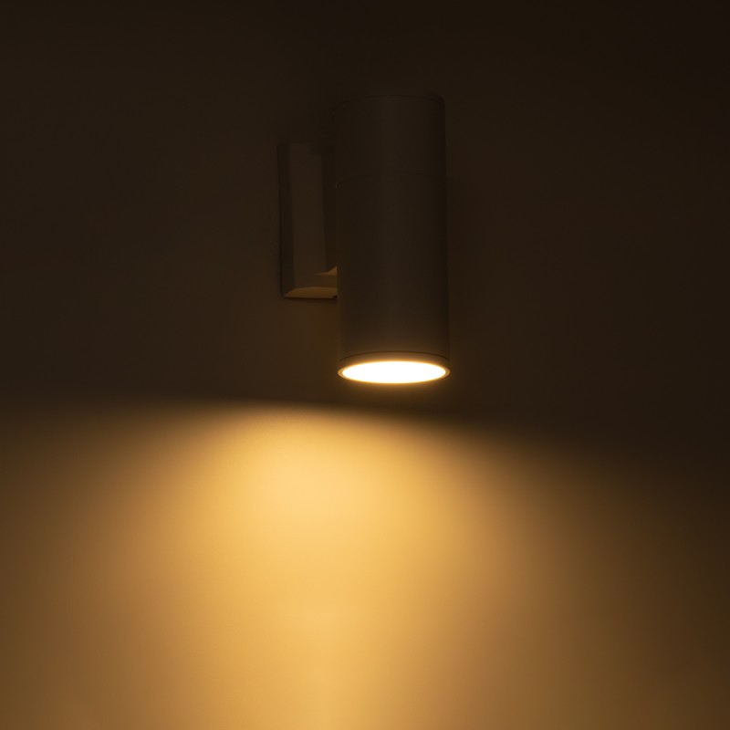 GloboStar® WALLY 77870 Φωτιστικό Τοίχου - Απλίκα Αρχιτεκτονικού Φωτισμού Εσωτερικού/Εξωτερικού Χώρου Up or Down Μονόφωτο 1 x GU10 AC220-240V Αδιάβροχο IP65 - Σώμα Αλουμινίου & Tempered Glass - Μ6.4 x Π11 x Υ17cm - Λευκό - 5 Years Warranty