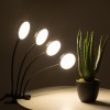 GloboStar® 79655 Grow Light Hydro Spectrum LED Φωτιστικό Ανάπτυξης Υδροπονικών Φυτών Γλάστρας με 4 Κινούμενες Κεφαλές & Βάση Clip SMD 2835 20W 160° DC 5V IP20 με Dimmer & Timer Εσωτερικού Χώρου για Κάλυψη Επιφάνειας 1m x 1m Πλήρους Φάσματος Φωτισμ
