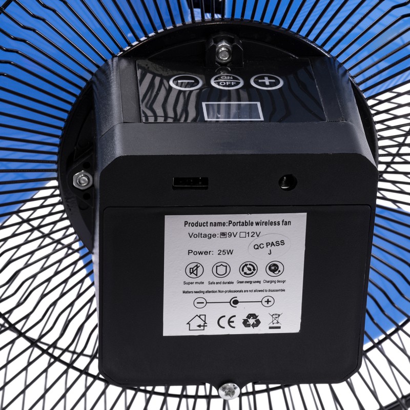 GloboStar® SOLARO-FAN 85351 Solar Fan Αυτόνομος Ηλιακός Επιδαπέδιος Ανεμιστήρας 25W 2 Λειτουργιών Ρεύματος με AC 220-240V ή με Φωτοβολταϊκό Panel 9V 12W & Επαναφορτιζόμενη Μπαταρία Li-ion 7.4V 4400mAh - 12 Ταχύτητες - Ενσωματωμένο USB 2.0 Charger Συσκ