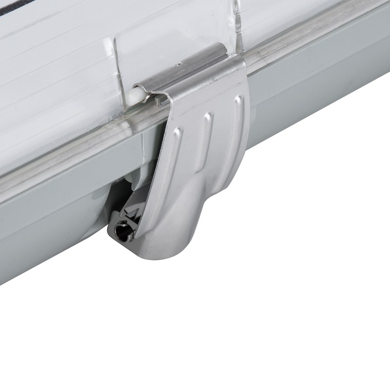 GloboStar® 90613 120cm Tri-Proof Πλαστικό PC Σκαφάκι με Μεταλλικά Clips για 2 x Λάμπες T8 Τύπου Φθορίου LED Τροφοδοσίας Ενός Άκρου Αδιάβροχο IP65