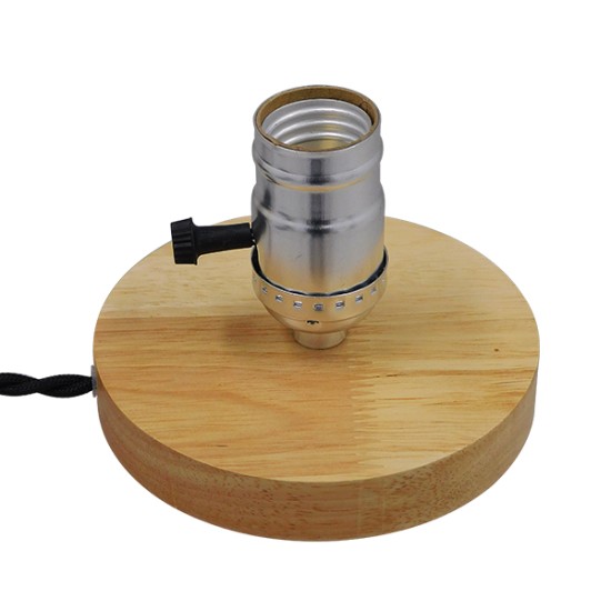 GloboStar® NOX 91046 Μοντέρνο Επιτραπέζιο Φωτιστικό Πορτατίφ Μονόφωτο 1 x E27 IP20 Μπεζ Ξύλο με Ασημί Μέταλλο - Μ12 x Π12 x Υ10.6cm GloboStar® NOX SILVER 91046 Μοντέρνο Επιτραπέζιο Φωτιστικό Γραφείου Κομοδίνου Μονόφωτο με Ντουί E27 Ασημί και Διακόπτη ON/OFF Δρύινο Φ4 x Υ9cm
