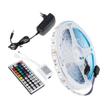 GLOBOSTAR® CHROMAWAVE 70411 Σετ Ταινίας με IR Ασύρματο Χειριστήριο & Τροφοδοτικό LED 36W 2160lm 120° AC 220-240V IP20 150 x SMD5050 Chip Πολύχρωμο RGB Dimmable - Sanan SMD Chip - Μ500 x Π1 x Υ0.2cm - Ρολό 5 Μέτρων - 2 Χρόνια Εγγύηση