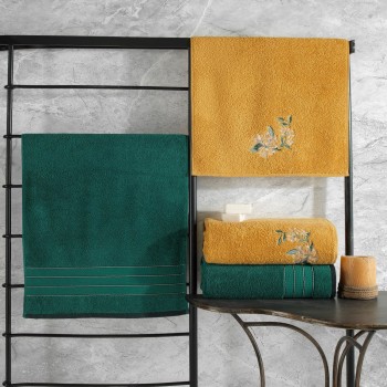 Towel Set (4 Pieces) Hamam Setı Colorful - Green, Yellow Green
Yellow