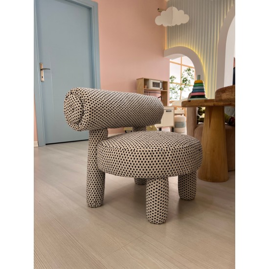 Wing Chair Dino - Puantiye Black
White Wing Chair Dino - Puantiye Black
White