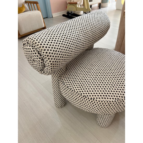 Wing Chair Dino - Puantiye Black
White Wing Chair Dino - Puantiye Black
White