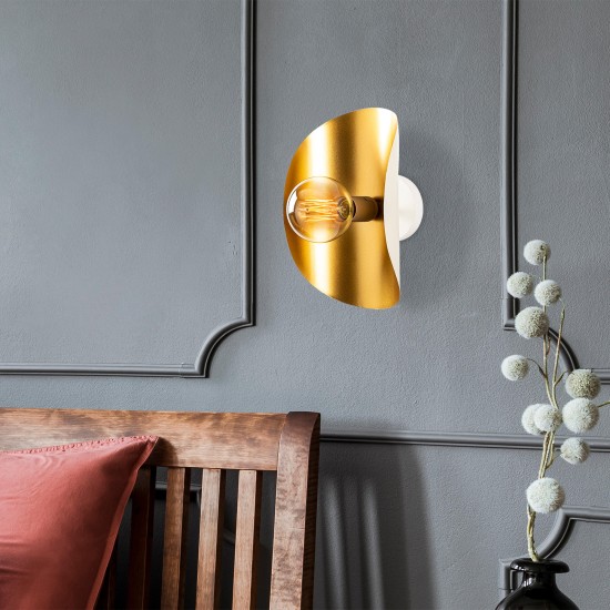 Wall Lamp Sivani - MR - 840 White
Gold Opviq Wall Lamp Sivani - MR - 840 White
Gold