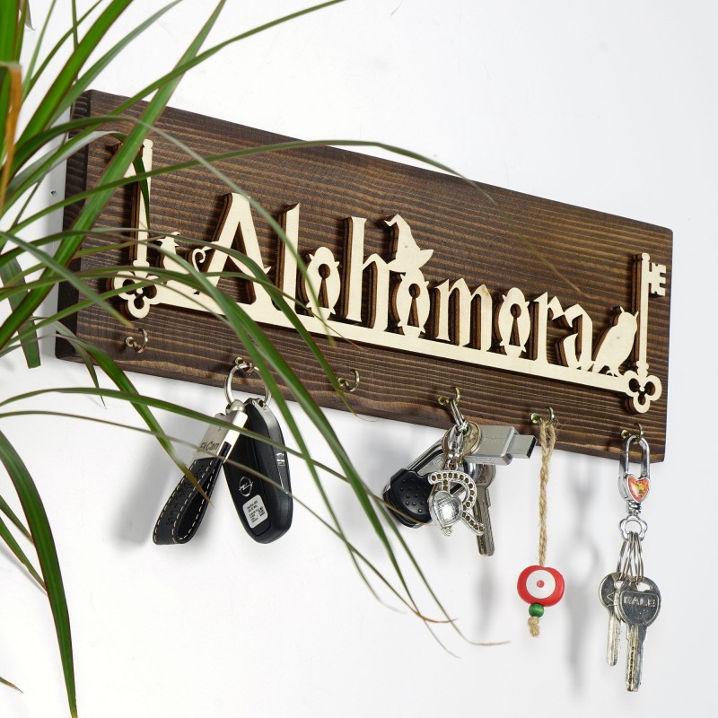 Wallxpert Wooden Key Holder LAZ157 Multicolor