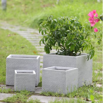 ΣΕΤ 4ΤΜΧ ΓΛΑΣΤΡΕΣ ΤΕΤΡΑΓΩΝΕΣ GARDENER HM4730 FIBERCLAY ΓΚΡΙ CEMENT 37x37x32Υεκ.