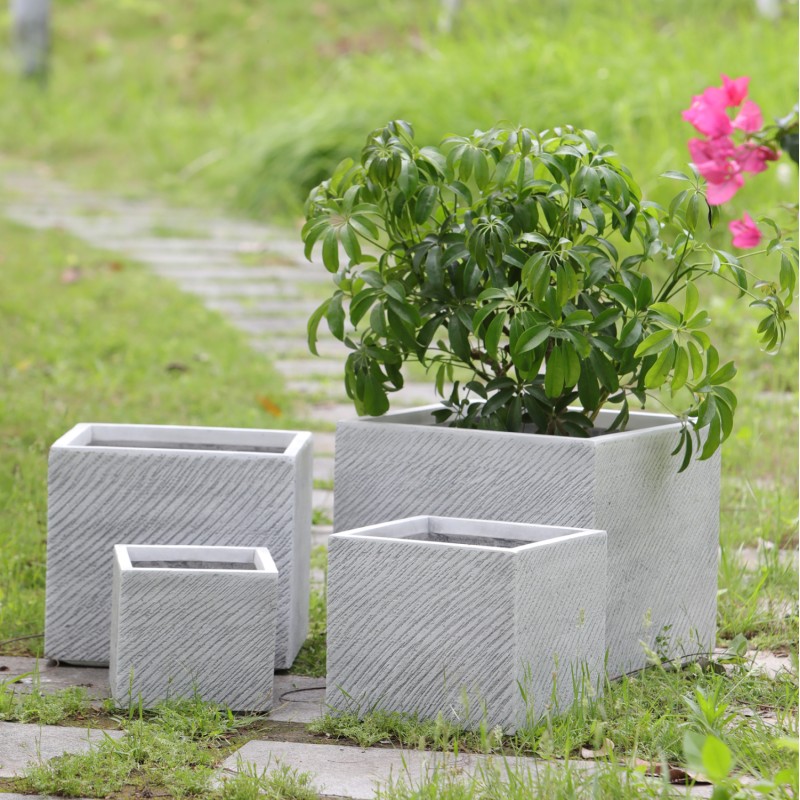 ΣΕΤ 4ΤΜΧ ΓΛΑΣΤΡΕΣ ΤΕΤΡΑΓΩΝΕΣ GARDENER HM4730 FIBERCLAY ΓΚΡΙ CEMENT 37x37x32Υεκ.