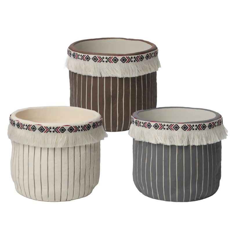 ΤΣΙΜΕΝΤΕΝΙΟ ΚΑΣΠΩ (3 ΣΧΕΔΙΑ ASS) ΕΚΡΟΥ-ΚΑΦΕ-ΓΚΡΙ ΜΕ ΓΡΑΜΜΕΣ ΚΑΙ ΚΡΟΣΙΑ - Φ14x12.3cm 3/12ΚΙΒ