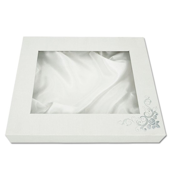ΚΟΥΤΙ ΓΙΑ ΣΤΕΦΑΝΑ ΜΕ ΣΧΕΔΙΟ ΑΣΗΜΙ 30x25x4cm. ΚΟΥΤΙ ΓΙΑ ΣΤΕΦΑΝΑ ΜΕ ΣΧΕΔΙΟ ΑΣΗΜΙ 30x25x4cm.
