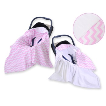 Double-sided car seat blanket for babies - Chevron pink-white