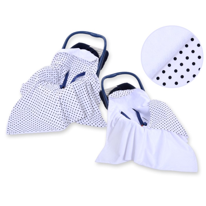 Double-sided car seat blanket- Black dots on white