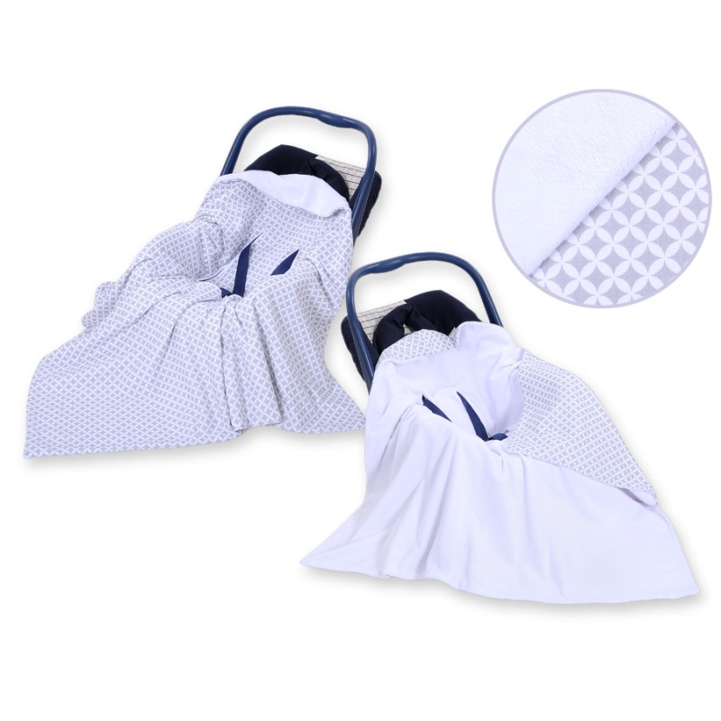 Double-sided car seat blanket for babies - rosette grey