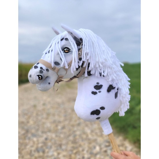 Άλογο Ιππασίας με Στικ - Hobby Horse Premium - Leopard - Μέγεθος A3 Άλογο Ιππασίας με Στικ - Hobby Horse Premium - Leopard - Μέγεθος A3