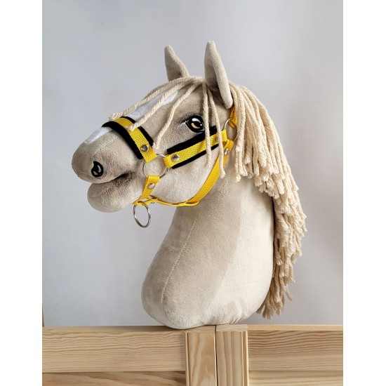Καπίστρι από Ιμάντα Ρυθμιζόμενο για Hobby Horse A3 - yellow με Μαύρη Γούνα Καπίστρι από Ιμάντα Ρυθμιζόμενο για Hobby Horse A3 - yellow με Μαύρη Γούνα