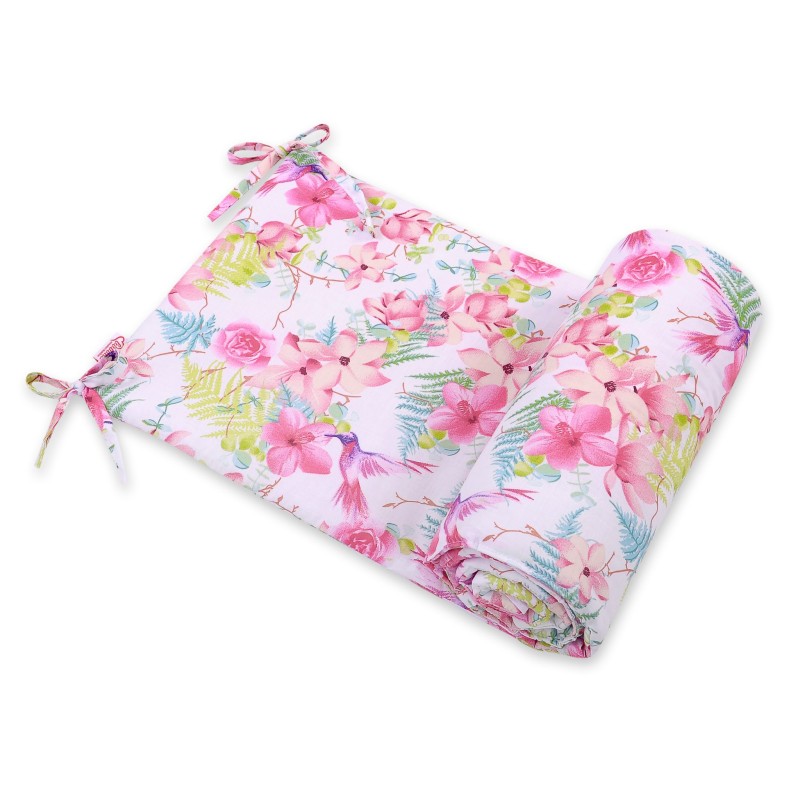 Universal bumper for cot - hummingbirds in flowers