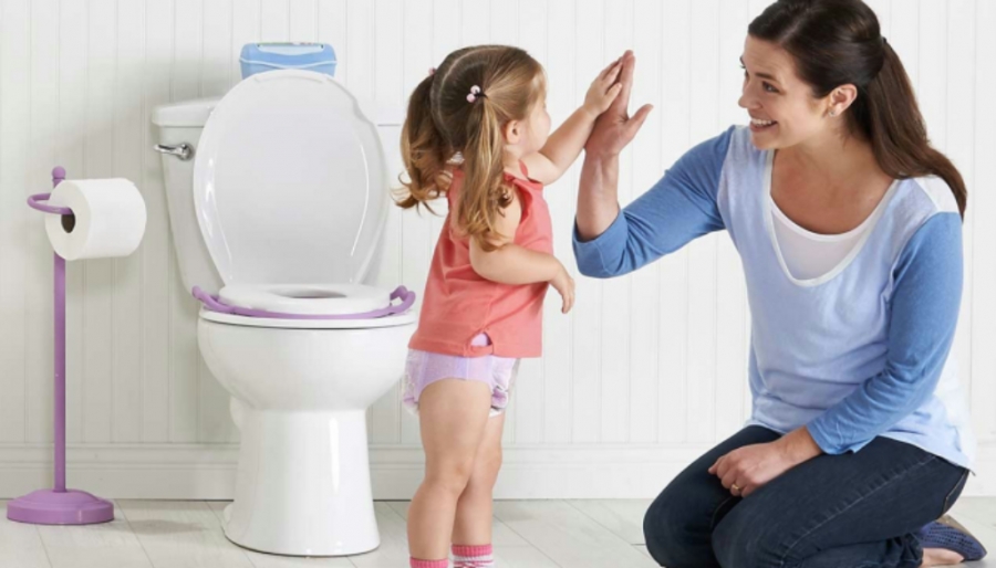 ALT="εκμάθηση παιδιού στην τουαλέτα"